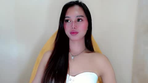 ZARINA online show from February 2026 01:43:01 PM