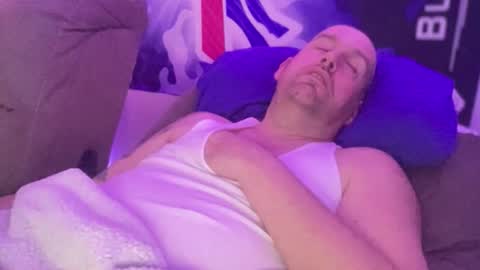 bigcocksuckingslut online show from April 2026 01:00:01 AM