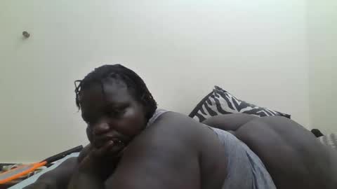 Snapshot of bigdarkass chatting on January 2026 06:17:02 AM VIOLET online show from January 2026 06:17:02 AM