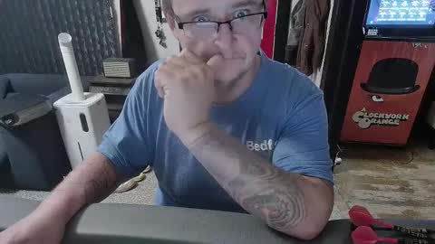 Snapshot of bigdbrillion chatting on October 2025 11:17:02 PM Darryl online show from October 2025 11:17:02 PM