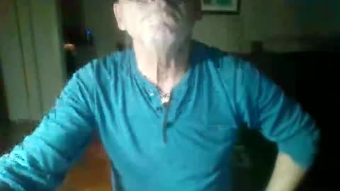 Snapshot of bigdeer581917471 chatting on January 2025 09:01:01 AM bigdeer581917471 online show from January 2025 09:01:01 AM
