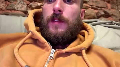 Snapshot of bigdick686268 chatting on October 2025 10:52:02 PM Pac Man Sex online show from October 2025 10:52:02 PM