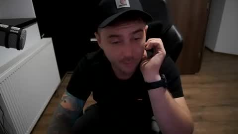 bigdikrogue online show from August 2026 07:02:02 PM