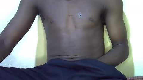 Snapshot of bigfeet9999 chatting on December 2024 11:28:01 AM Ask in pvt online show from December 2024 11:28:01 AM