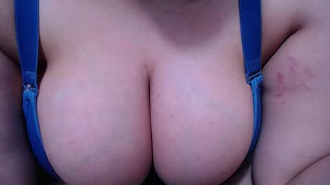  Sunny   online show from October 2025 09:15:01 PM
