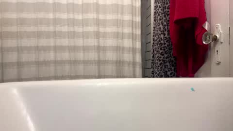 bigmeat23130033 online show from September 2025 02:00:01 PM