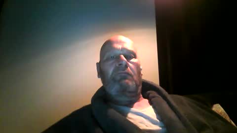 Snapshot of bigmike3339 chatting on January 2025 04:58:02 AM bigmike3339 online show from January 2025 04:58:02 AM