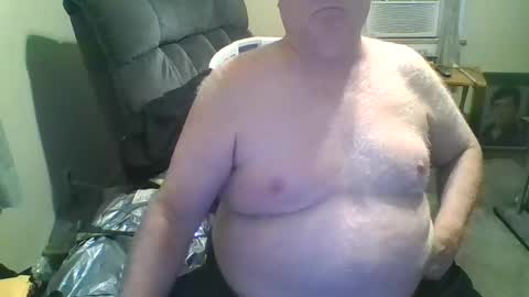 Snapshot of bigpappy77 chatting on December 2024 02:56:01 AM bigpappy77 online show from December 2024 02:56:01 AM