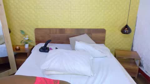 bigroundbooty_ online show from February 2026 08:09:01 PM