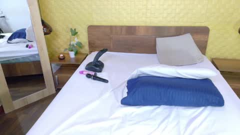 bigroundbooty_ online show from April 2026 08:31:01 PM