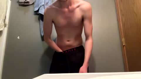 Snapshot of bigskinnyboyshh chatting on December 2024 02:08:02 AM bigskinnyboyshh online show from December 2024 02:08:02 AM