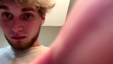 Snapshot of bigskinnyboyshh chatting on February 2025 04:26:02 AM bigskinnyboyshh online show from February 2025 04:26:02 AM