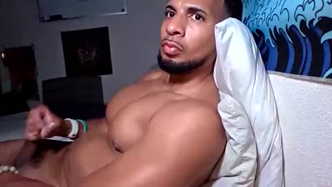 bigswoletroll online show from March 2026 09:48:02 AM