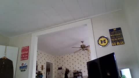 Snapshot of bigtitlover220 chatting on October 2025 07:03:01 PM Jeremy online show from October 2025 07:03:01 PM