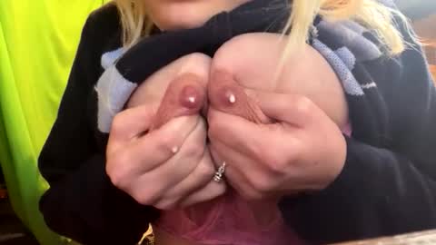 bigtits133 online show from March 2026 05:08:02 AM