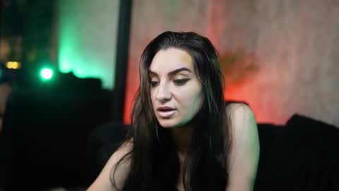  Biki  online show from November 2025 08:29:02 PM