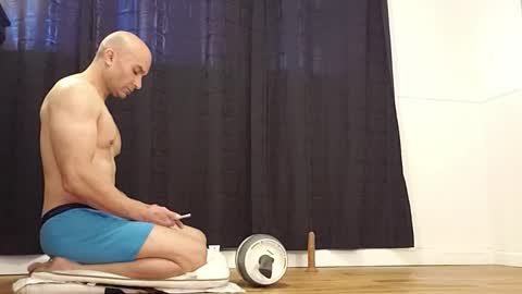 Bilie online show from December 2025 06:35:02 PM