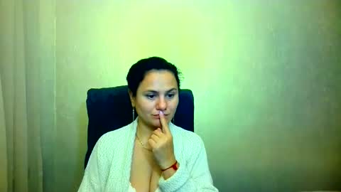 DOM NIKA online show from September 2025 10:14:02 PM