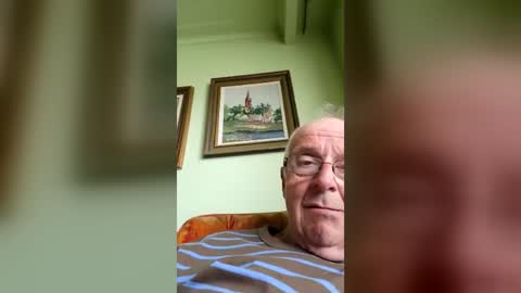 Snapshot of bill_25061 chatting on August 2026 04:38:02 PM bill_25061 online show from August 2026 04:38:02 PM