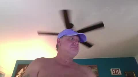 Snapshot of billjames55 chatting on May 2026 09:21:01 PM billjames55 online show from May 2026 09:21:01 PM