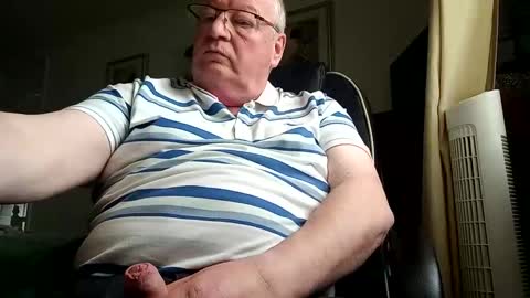 billlllllyb online show from April 2026 10:10:01 AM