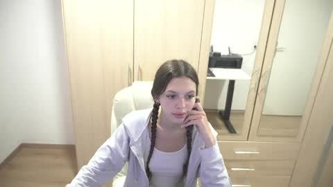 billy1love online show from April 2026 09:09:02 PM