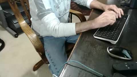 billy471 online show from April 2026 09:05:01 PM