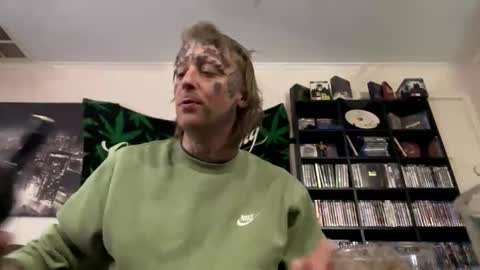 Snapshot of bimmyleanin420 chatting on October 2025 02:40:02 AM bimmyleanin420 online show from October 2025 02:40:02 AM