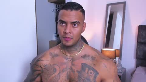 dariux john online show from December 2024 09:25:02 PM