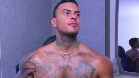 dariux john online show from January 2025 01:02:01 AM