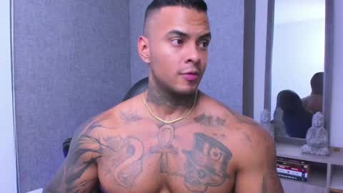 dariux john online show from January 2025 01:43:01 AM
