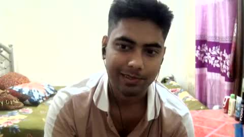Snapshot of birbikrom104 chatting on June 2026 05:17:01 AM birbikrom104 online show from June 2026 05:17:01 AM