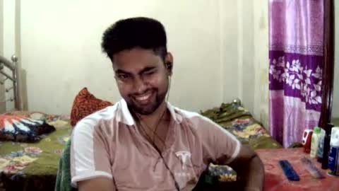 Snapshot of birbikrom104 chatting on June 2026 05:17:02 PM birbikrom104 online show from June 2026 05:17:02 PM