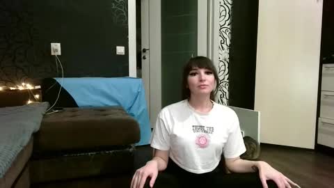 birdie_kiss online show from February 2026 07:07:01 PM