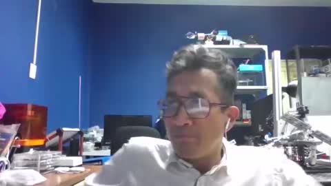 Snapshot of bisexmangenx chatting on May 2026 10:40:02 PM Manu O online show from May 2026 10:40:02 PM