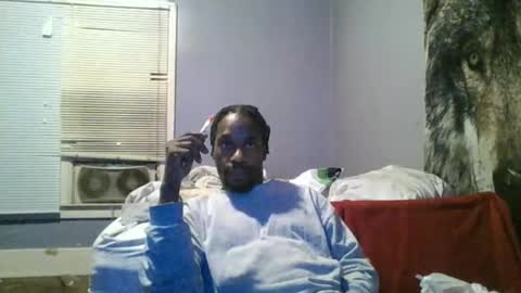 Snapshot of bishop33 chatting on December 2024 02:24:01 AM youbetterwork online show from December 2024 02:24:01 AM