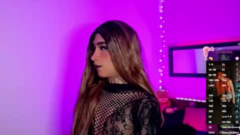  ..  .. online show from November 2025 10:26:02 PM