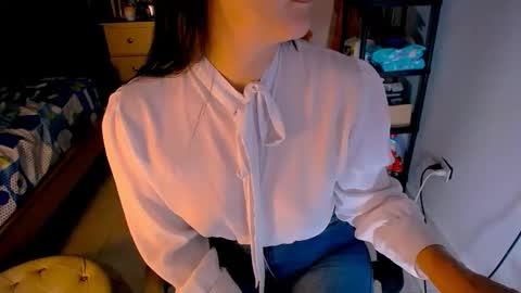 Snapshot of bittermomxxx chatting on April 2026 05:32:01 AM bittermomxxx online show from April 2026 05:32:01 AM