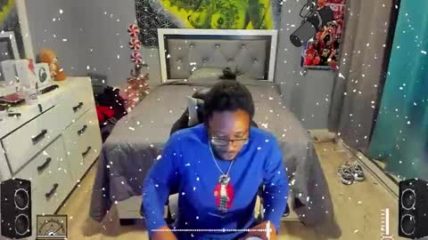 Snapshot of blaccanalmatters chatting on December 2024 11:31:02 PM Plant Base Streamers From Pennsylvania online show from December 2024 11:31:02 PM