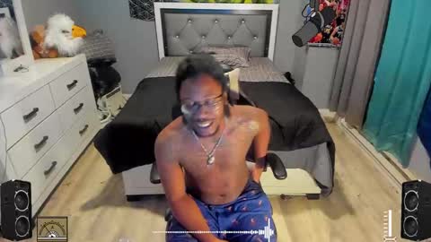 Snapshot of blaccanalmatters chatting on January 2025 11:18:01 PM Plant Base Streamers From Pennsylvania online show from January 2025 11:18:01 PM