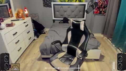 Snapshot of blaccanalmatters chatting on February 2025 11:36:02 PM Plant Base Streamers From Pennsylvania online show from February 2025 11:36:02 PM