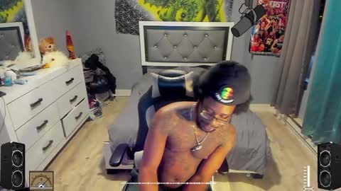 Snapshot of blaccanalmatters chatting on February 2025 11:55:02 PM Plant Base Streamers From Pennsylvania online show from February 2025 11:55:02 PM