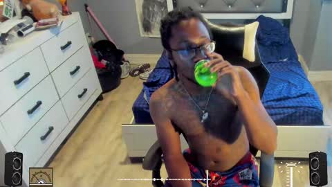 Snapshot of blaccanalmatters chatting on September 2025 10:09:01 PM Plant Base Streamers From Pennsylvania online show from September 2025 10:09:01 PM