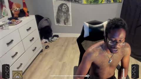 Snapshot of blaccanalmatters chatting on September 2025 10:24:02 PM Plant Base Streamers From Pennsylvania online show from September 2025 10:24:02 PM