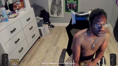 Snapshot of blaccanalmatters chatting on October 2025 10:43:01 PM Plant Base Streamers From Pennsylvania online show from October 2025 10:43:01 PM