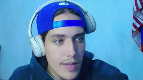 black_destrike online show from December 2025 02:08:02 AM