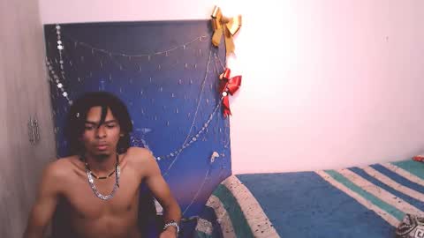 Black online show from December 2024 07:10:01 PM