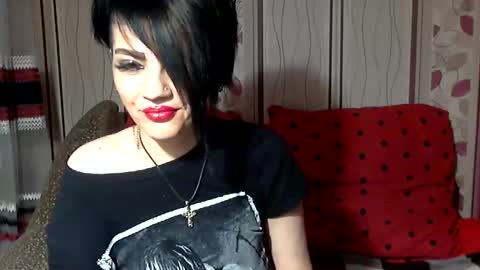 Snapshot of black_hot_01 chatting on December 2024 07:28:02 AM black_hot_01 online show from December 2024 07:28:02 AM