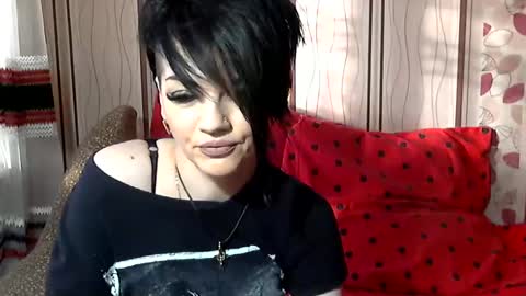 Snapshot of black_hot_01 chatting on January 2025 07:04:01 AM black_hot_01 online show from January 2025 07:04:01 AM