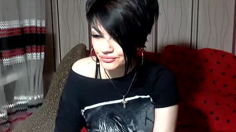 Snapshot of black_hot_01 chatting on February 2025 12:31:02 AM black_hot_01 online show from February 2025 12:31:02 AM